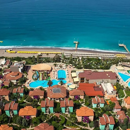אתר נופש Gypsophila Village