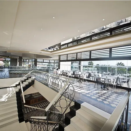 אתר נופש Gypsophila Village 5*
