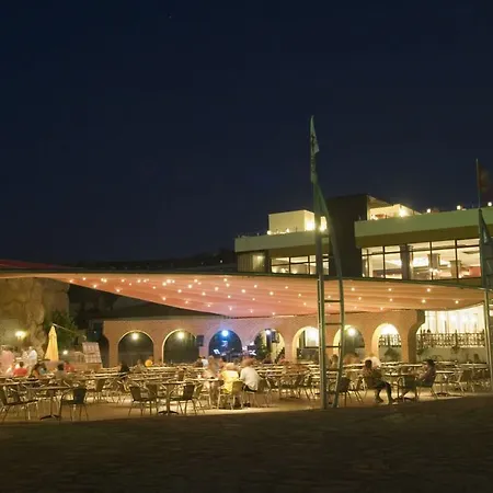 אתר נופש Gypsophila Village אלאניה